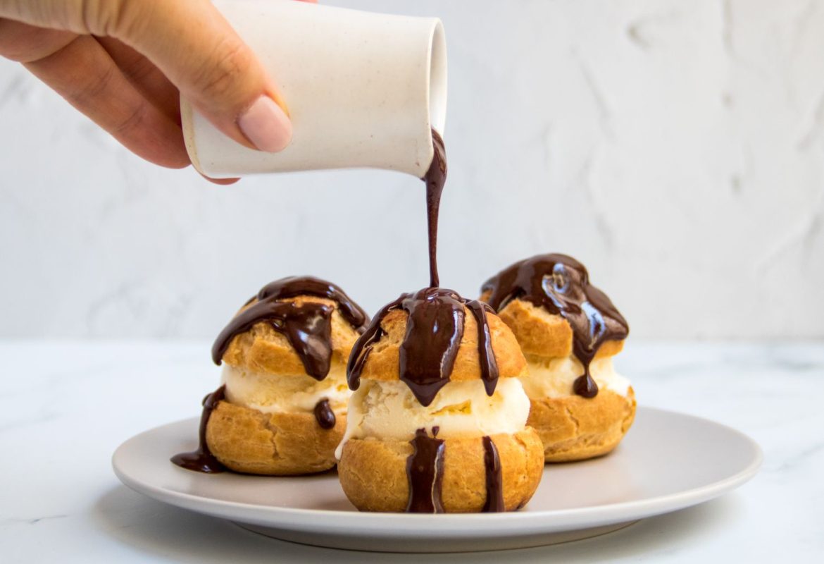 20210609-profiteroles-debbie-wee-seriouseats-17-b1ac56cd654549bc896307e919b26edc
